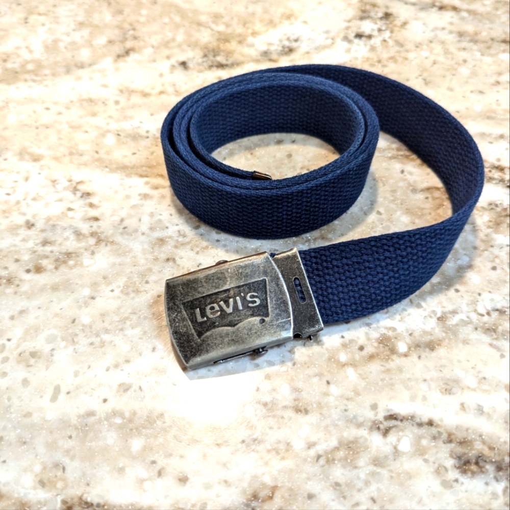 - Vintage Levi’s Canvas Belt - One Size Adjustable 42”Made in USA .
